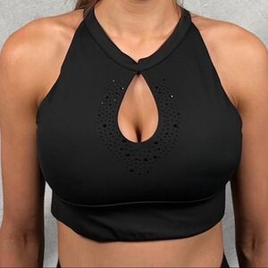Elegant Black Keyhole Sports Bra